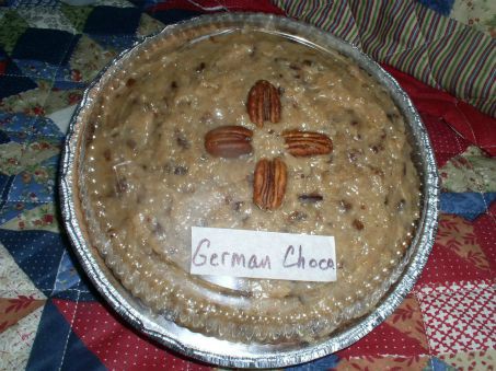 Easy German Chocolate Cake Case - haphazardhomemaker.com