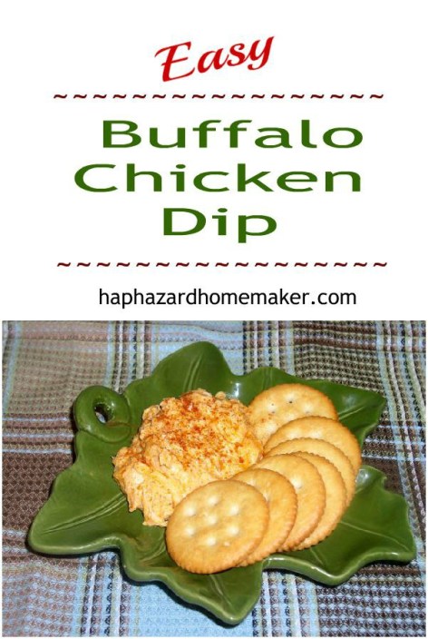 Buffalo Chicken Dip with Crackers
