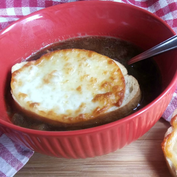 Eay French Onion Soup - haphazardhomemaker.com
