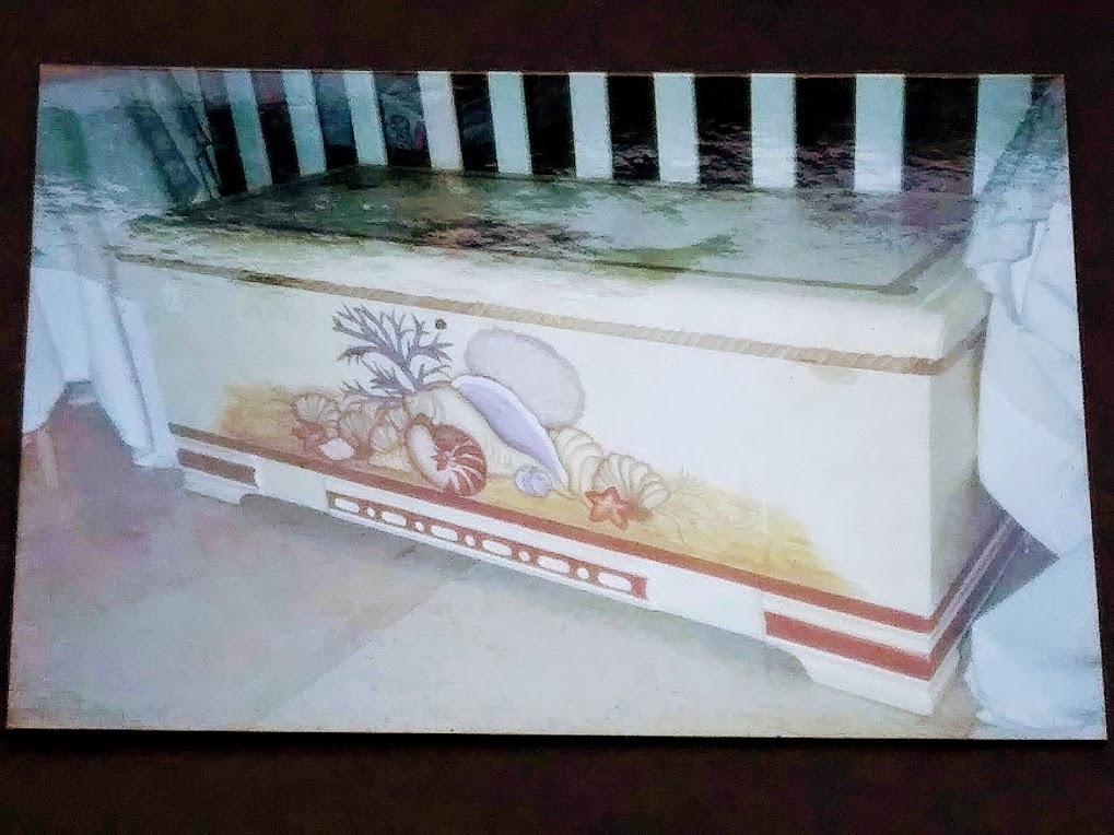 Hand Painted Sea Shell Trunk - haphazardhomemaker.com